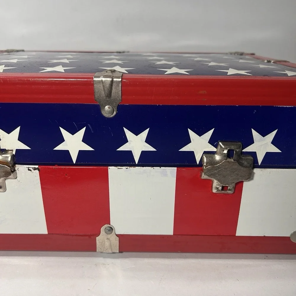 Vintage American Flag Metal Trunk Newspaper Lined Interior Patriotic Chest